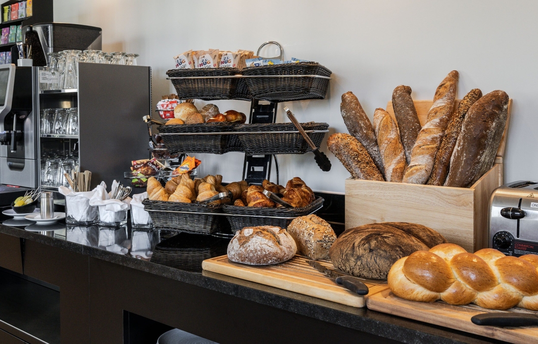 Fruehstuecksraum boutique hotel karl luzern 15