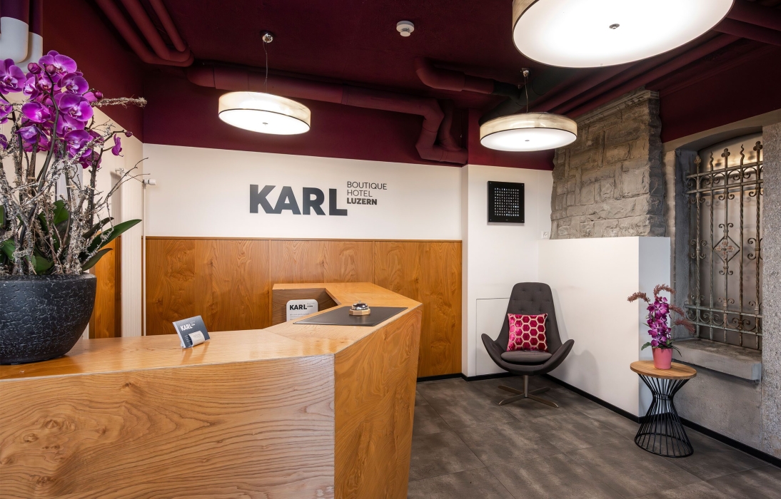 Reception boutique hotel karl luzern 06
